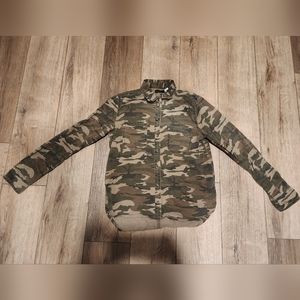 BDG Camoflauge Jacket Sz. Small